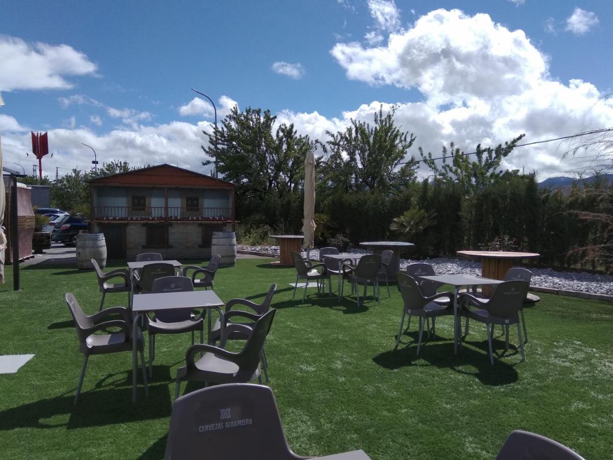 Hotel Restaurante Dama De Baza Exteriör bild